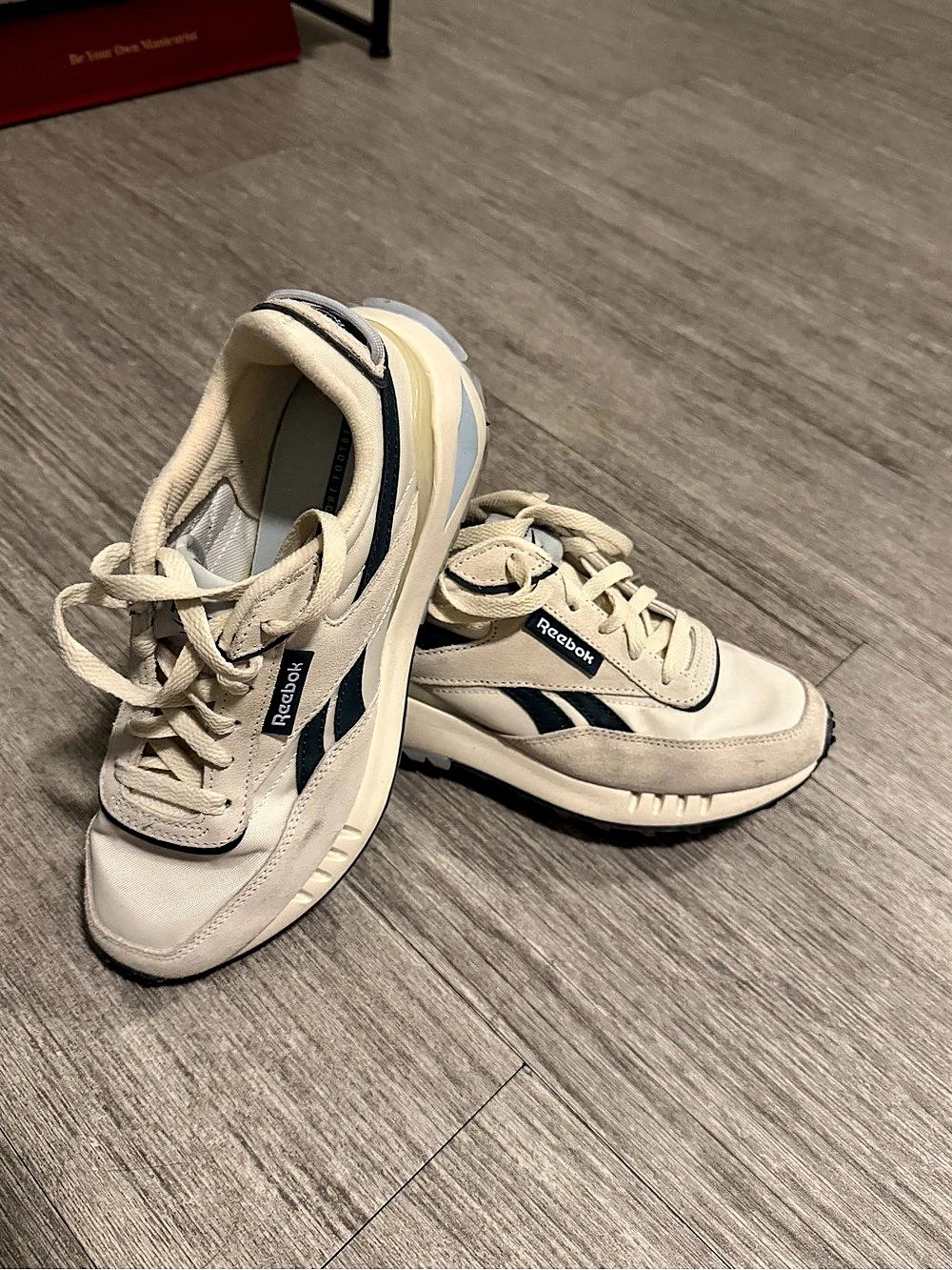 Reebok Classic Leather Women's Sneakers US 7 Black & Cream